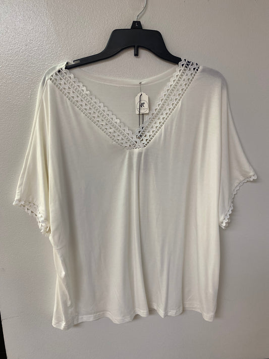 Women white chic tee