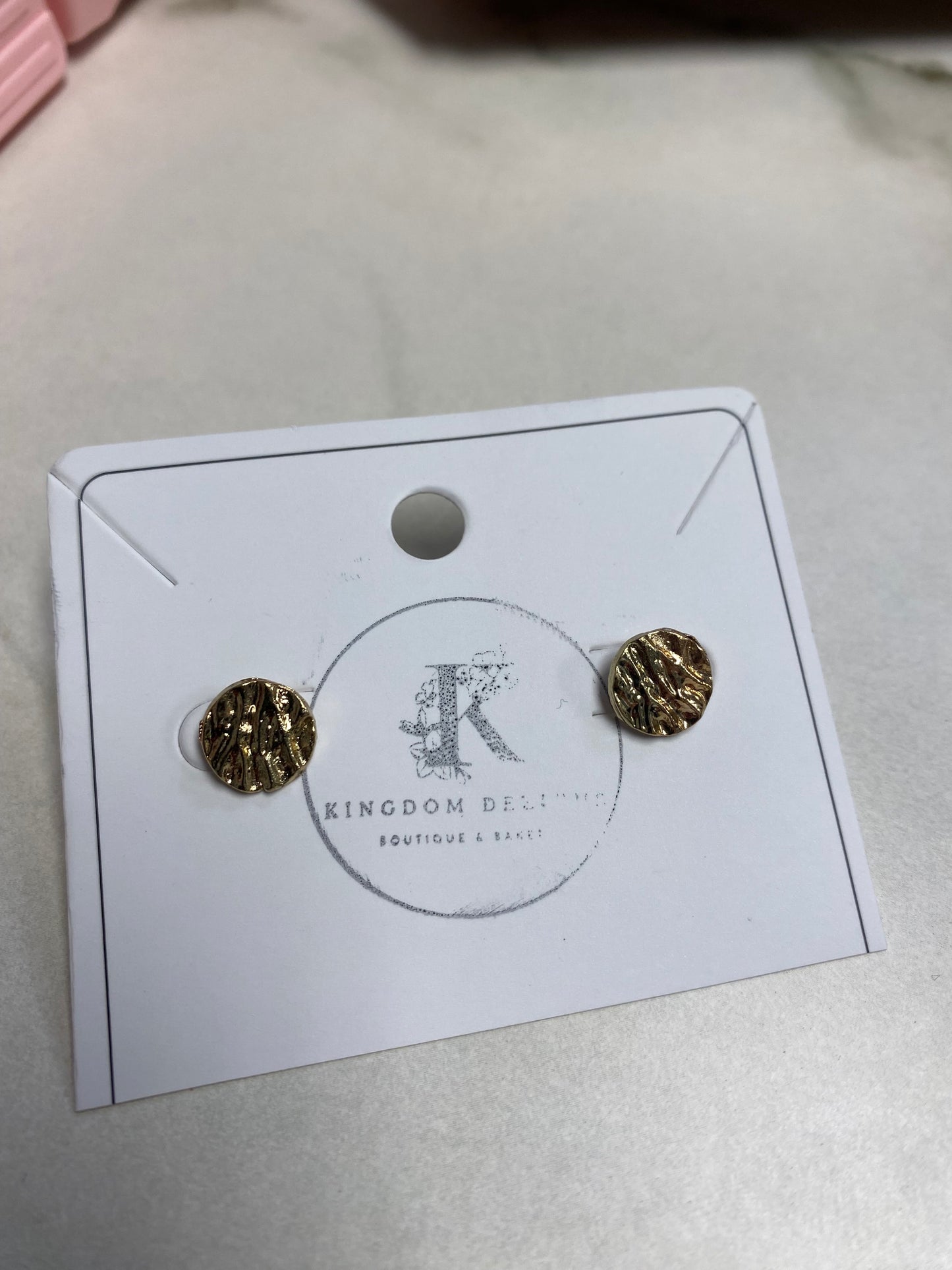 Golden detailed circle earrings