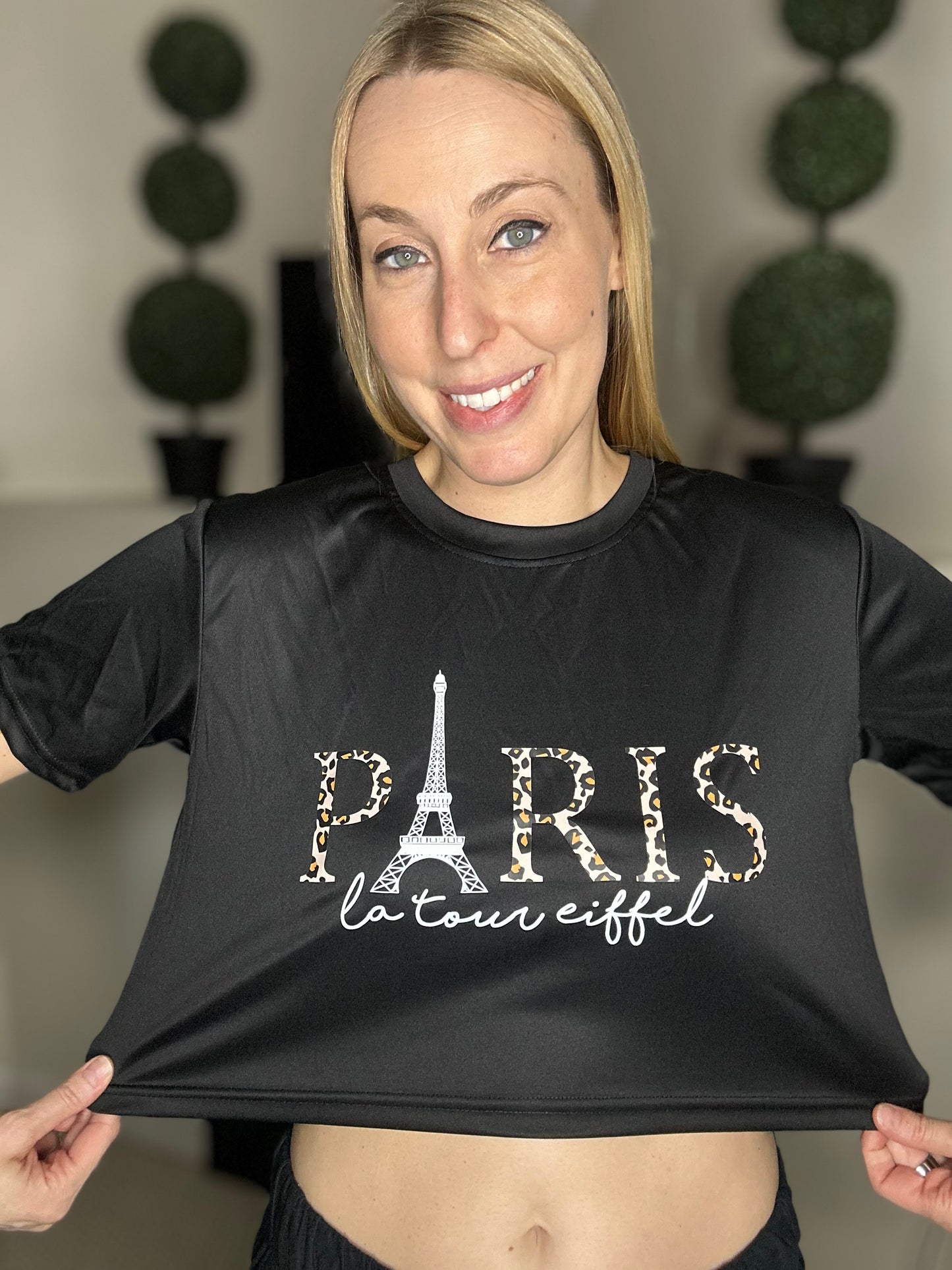 Cropped black Paris T-shirt