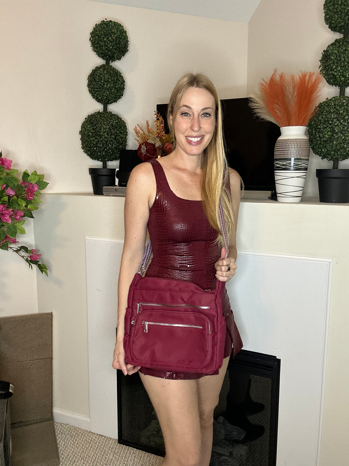 Burgundy large purse with multiple pockets