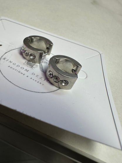 Small hoop earrings with bling