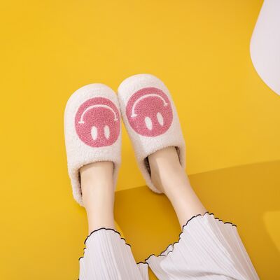 LP Melody Smiley Face Slippers