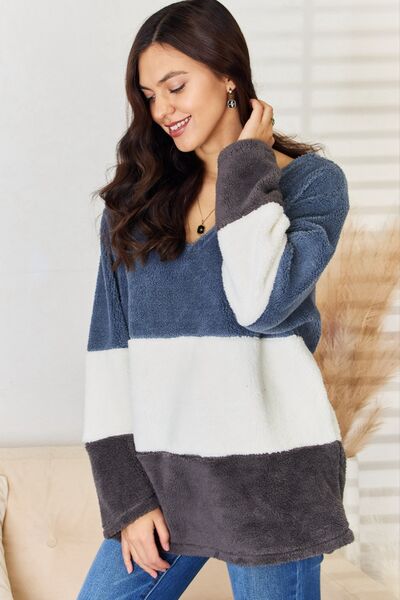 Winterly Culture Code Faux Fur Color Block V-Neck Sweater