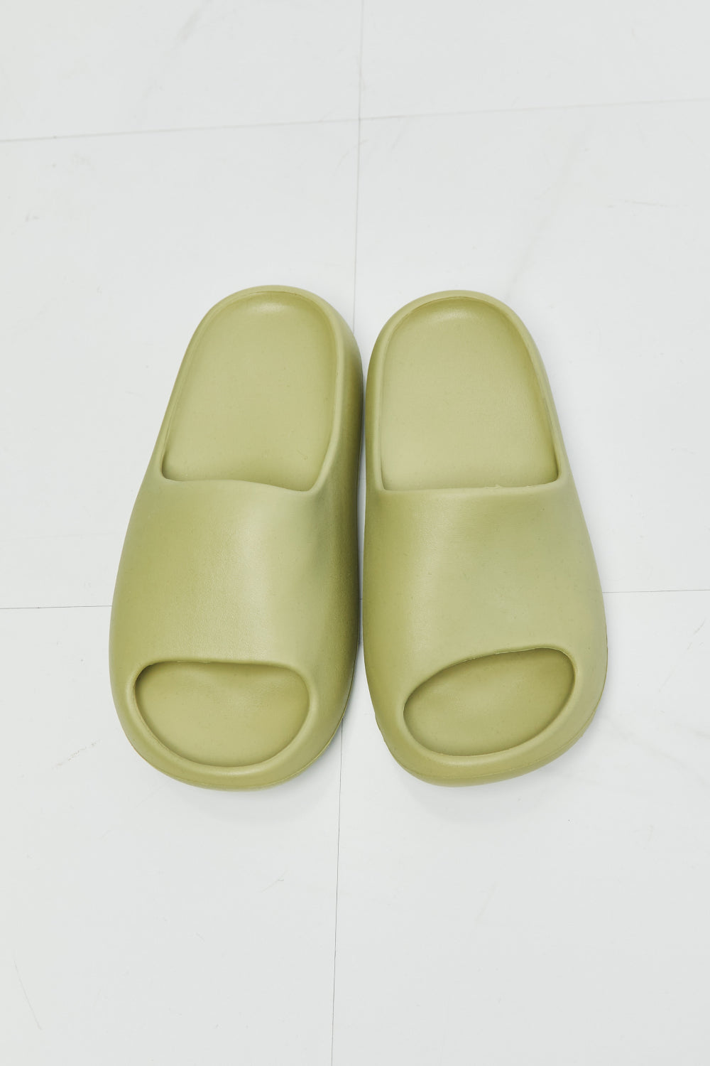 NOOK JOI In My Comfort Zone Slides in Green