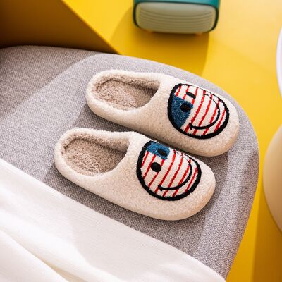 USA Melody Smiley Face Slippers